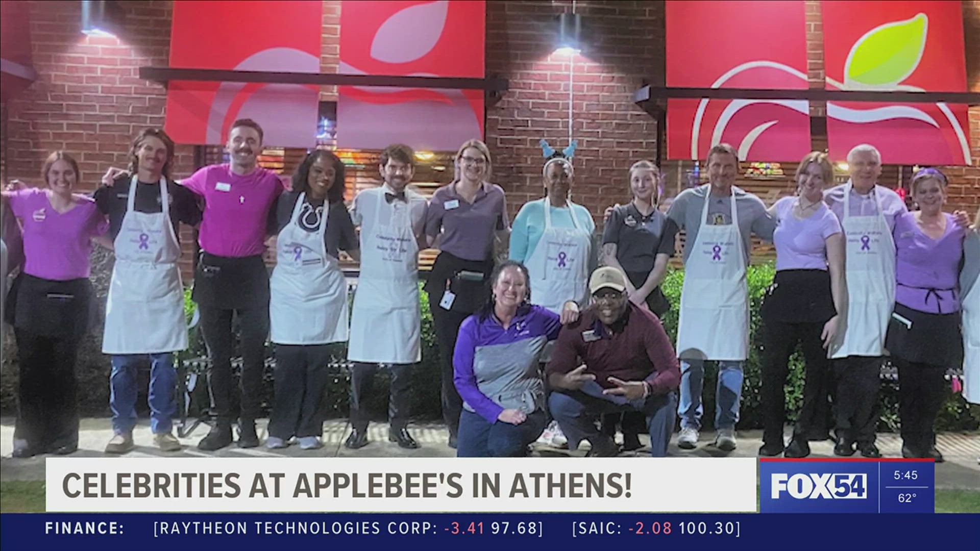 Celebrity Waiters In Athens Fox54s Jasamine Byrd Helps Raise Money For The American Cancer 5689