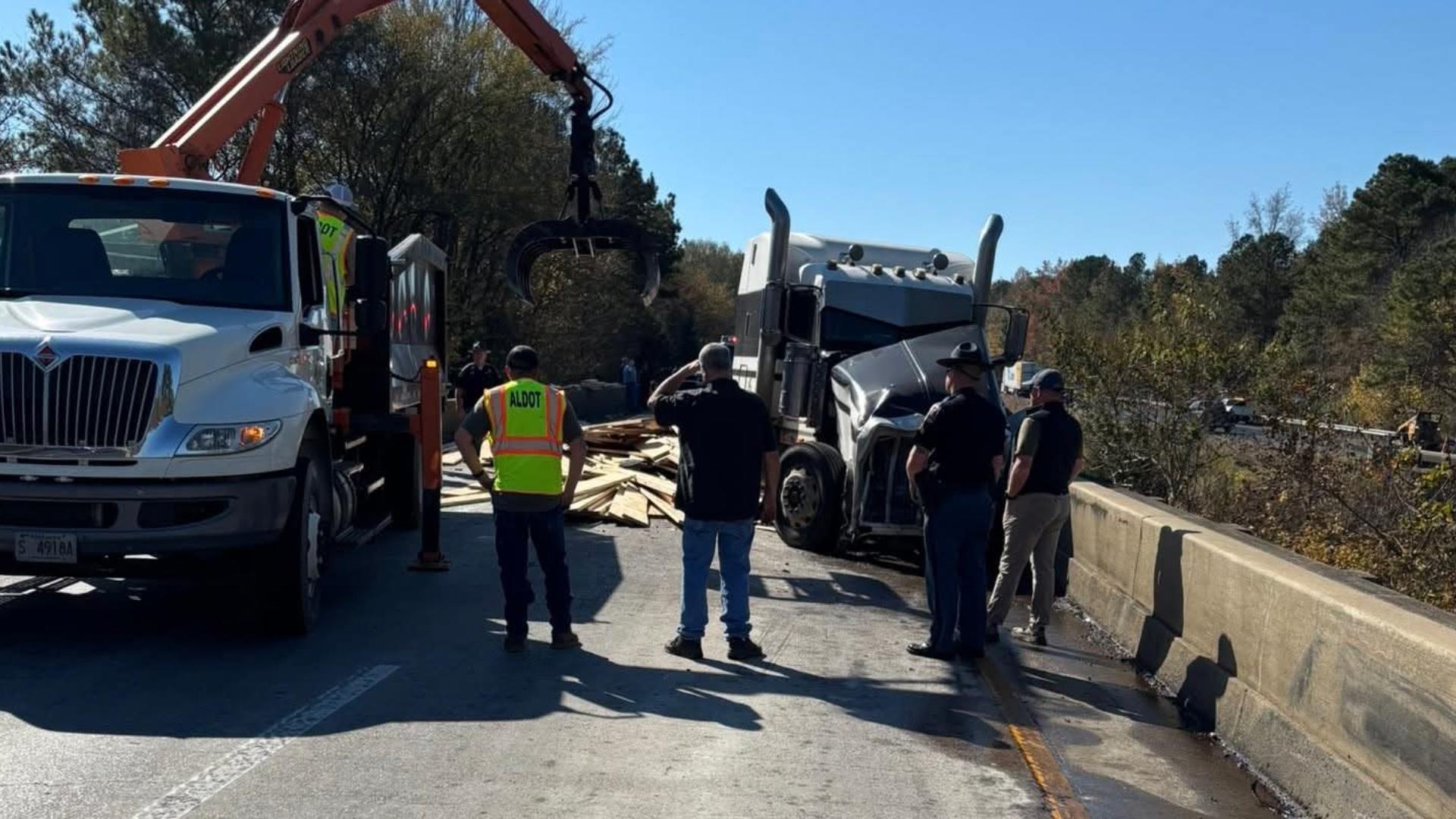 I-65 reopens after lumber truck crash in Cullman County | rocketcitynow.com
