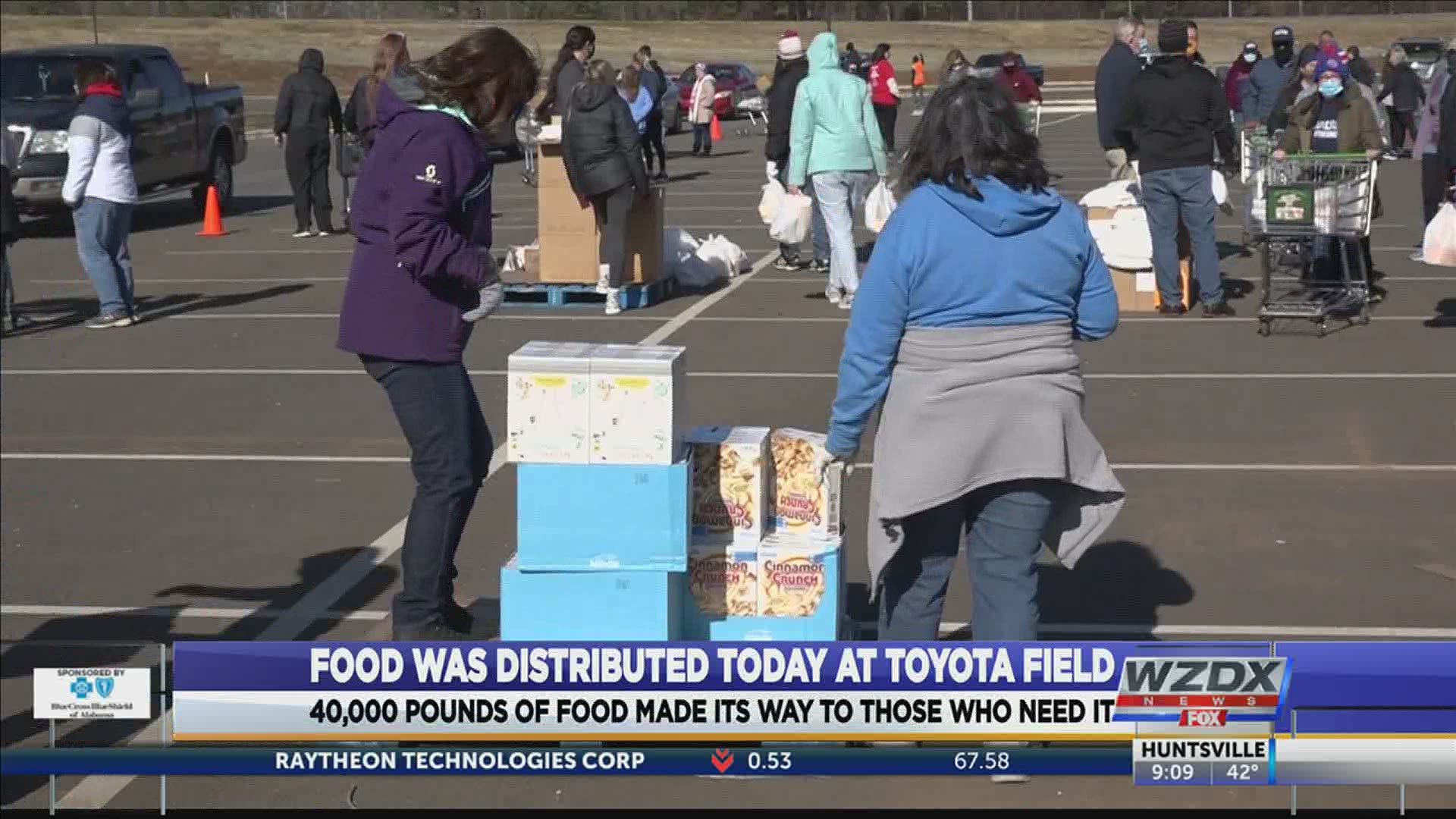 40,000 pounds of free groceries were given away to people in need.