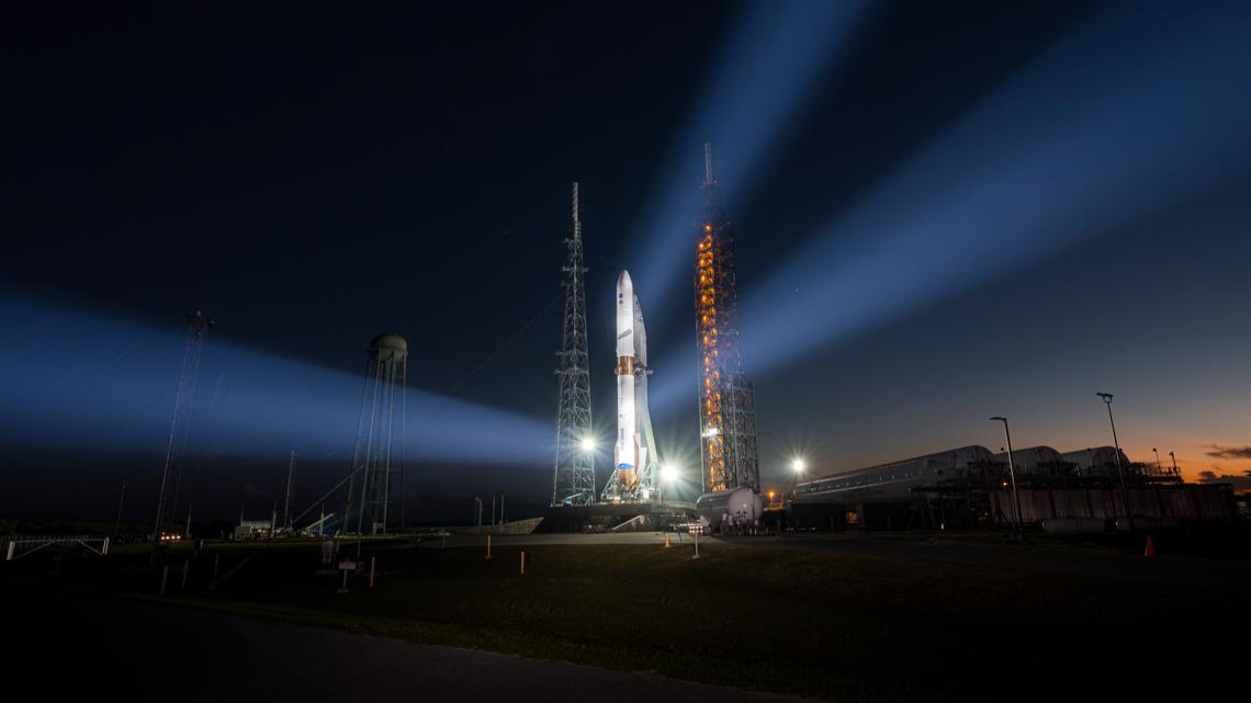 Blue Origin halts New Glenn launch to protect NASA's Mars-bound ...
