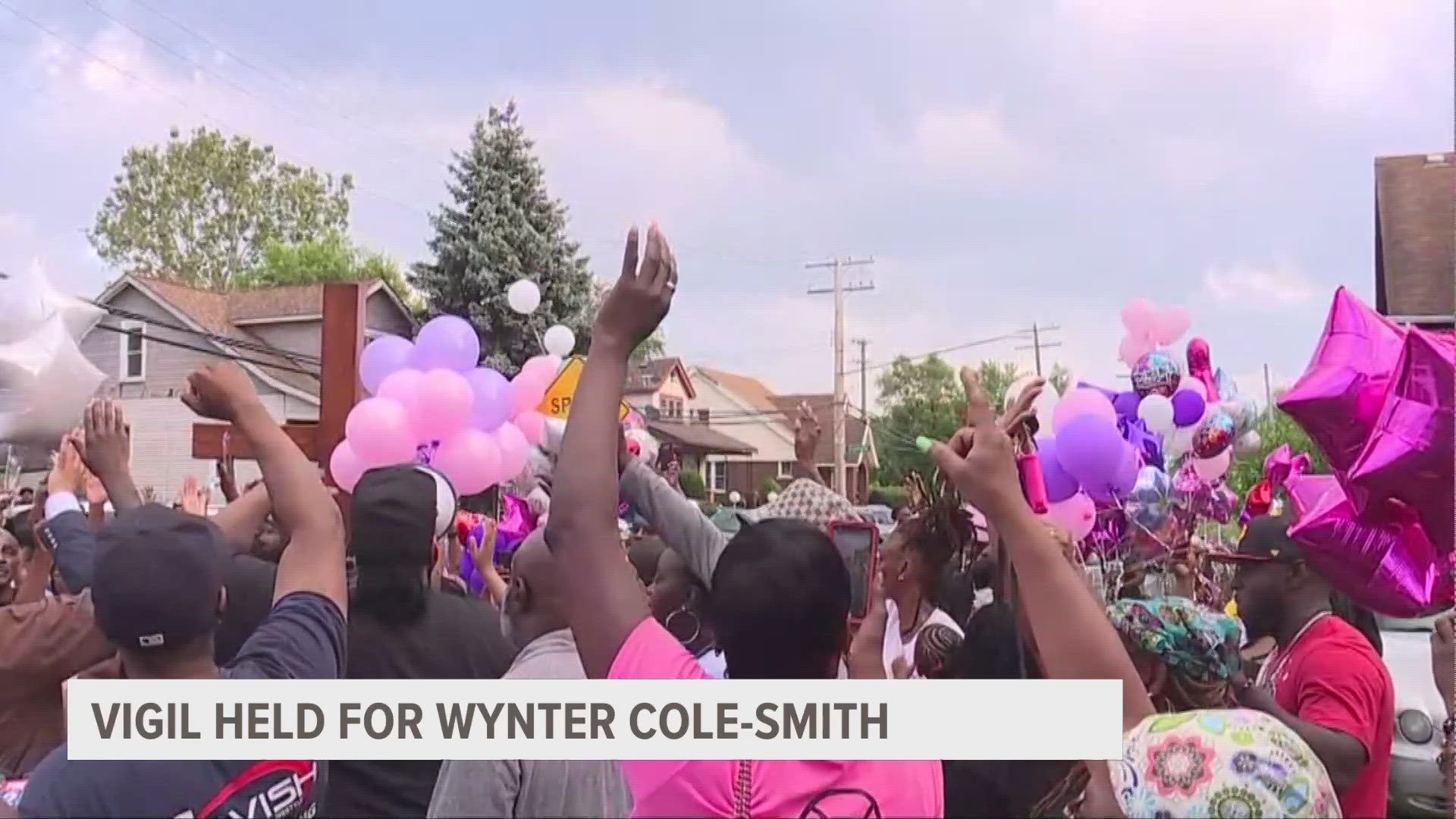 Hundreds gathered Thursday night in Detroit to pay their respects to Wynter Cole-Smith, the 2-year-old girl found dead Wednesday night.