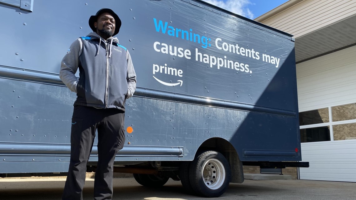 Amazon driver saves elderly man from fire, continues on route