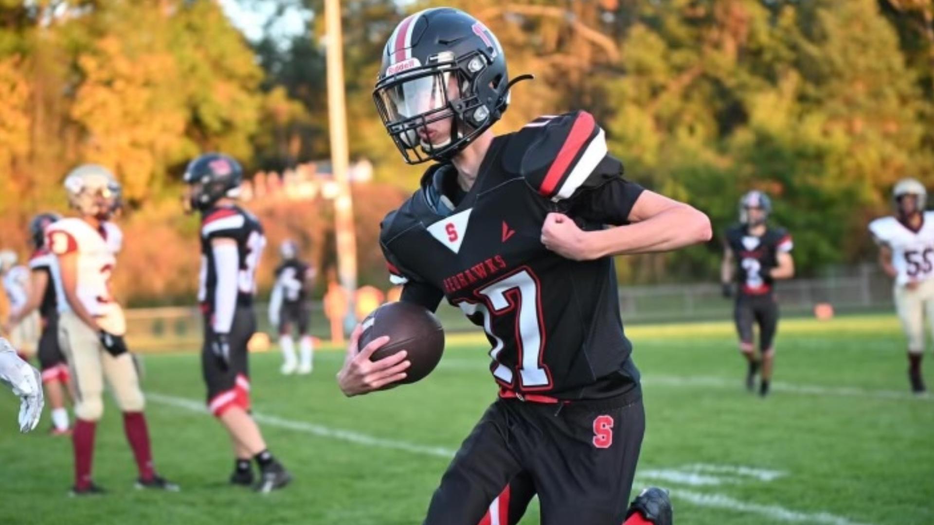 Football player with Cerebral palsy finally takes the field | wthr.com